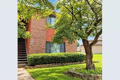 993 Kane Street #993, South Elgin, IL 60177 - Photo 2