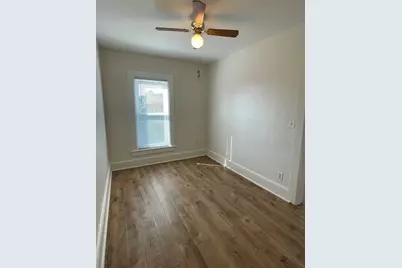 404 Mountain Street #2W, Elgin, IL 60123 - Photo 12