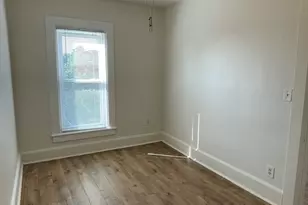 404 Mountain St, Elgin, IL 60123 - Photo 12