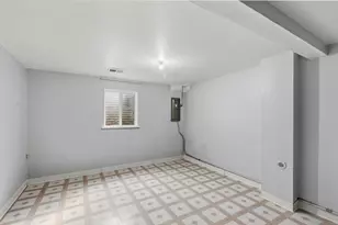 1931 Farnham Ct, Schaumburg, IL 60194 - Photo 24