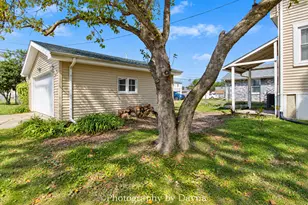 195 S Center Ave, Bradley, IL 60915 - Photo 36