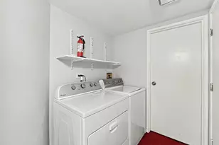2651 S Cedar Glen Dr, Arlington Heights, IL 60005 - Photo 24