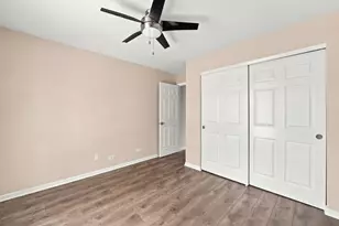 2651 S Cedar Glen Dr, Arlington Heights, IL 60005 - Photo 16