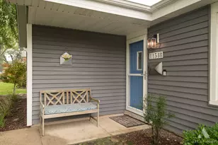 11548 S Neenah Ave, Worth, IL 60482 - Photo 4
