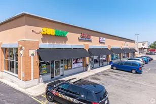 123 Collins St, Joliet, IL 60432 - Photo 1