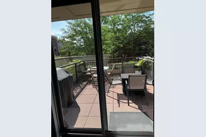 437 W Division Street #311, Chicago, IL 60610 - Photo 8