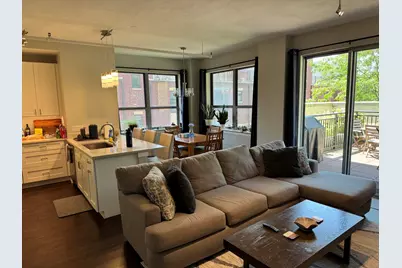 437 W Division Street #311, Chicago, IL 60610 - Photo 2