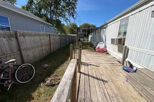 1004 Case St, Centralia, IL 62801 - Photo 8