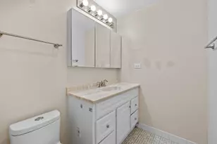 375 Plum Creek Dr, Wheeling, IL 60090 - Photo 16