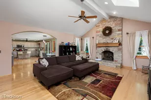 8102 Tennessee Ave, Willowbrook, IL 60527 - Photo 8