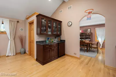 8102 Tennessee Avenue, Willowbrook, IL 60527 - Photo 6