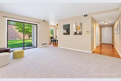 2212 Country Club Drive #4, Woodridge, IL 60517 - Photo 10