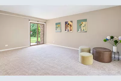 2212 Country Club Drive #4, Woodridge, IL 60517 - Photo 12