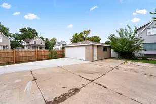 95 Erie St, Maywood, IL 60153 - Photo 30