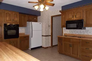 1747 State Route 161 Hwy, Centralia, IL 62801 - Photo 8