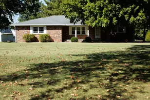 1747 State Route 161 Hwy, Centralia, IL 62801 - Photo 2
