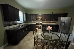 802 2nd Ave, Aurora, IL 60505 - Photo 6