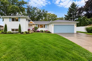 1340 Huber Ln, Glenview, IL 60026 - Photo 1