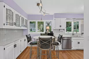 220 E Hillside Rd, Naperville, IL 60540 - Photo 10