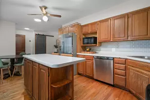 1502 Sunset Dr, Holiday Hills, IL 60051 - Photo 8