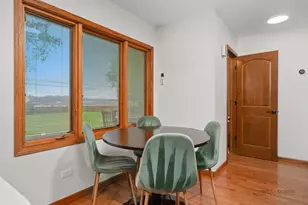 1502 Sunset Dr, Holiday Hills, IL 60051 - Photo 10