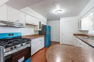 16426 Shirley Ct, South Holland, IL 60473 - Photo 6