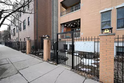 2108 N California Avenue #3R, Chicago, IL 60647 - Photo 2