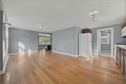37 S Hickory Avenue, Fox Lake, IL 60020 - Photo 10
