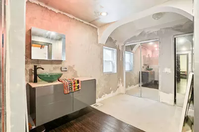 2034 W 18th Street, Chicago, IL 60608 - Photo 16