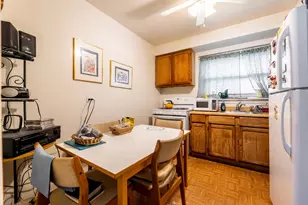 8939 S Blackstone Ave, Chicago, IL 60619 - Photo 4
