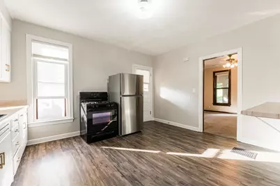 113 Elm Street #B, Elgin, IL 60123 - Photo 10