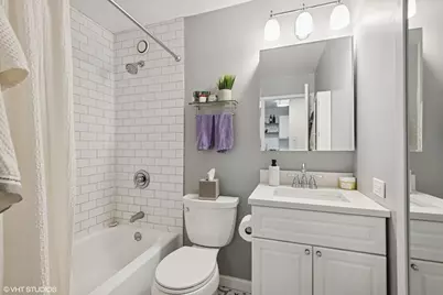 211 E Ohio Street #2211, Chicago, IL 60611 - Photo 12