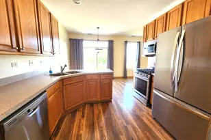 1804 Parkside Dr, Shorewood, IL 60404 - Photo 4
