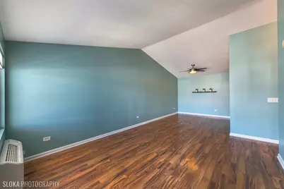 1721 Silverstone Drive #1721, Carpentersville, IL 60110 - Photo 4