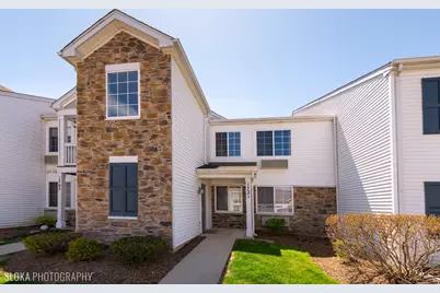 1721 Silverstone Drive #1721, Carpentersville, IL 60110 - Photo 1