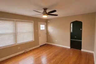 17 W Naperville Rd, Westmont, IL 60559 - Photo 2