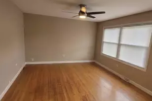 17 W Naperville Rd, Westmont, IL 60559 - Photo 6
