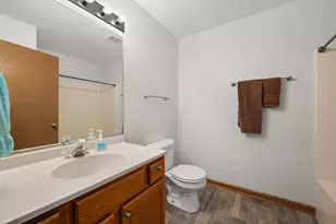 954 Constance Ln, Sycamore, IL 60178 - Photo 20
