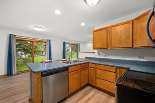 954 Constance Ln, Sycamore, IL 60178 - Photo 12