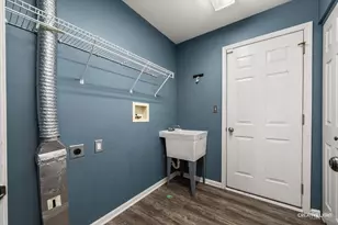 1017 Simms Ct, Plano, IL 60545 - Photo 14