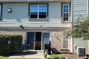 7975 Hedgewood Dr, Darien, IL 60561 - Photo 16