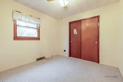 2717 Sunset Avenue, Waukegan, IL 60087 - Photo 10