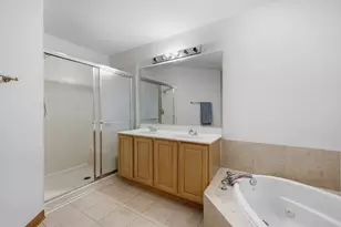 11610 Lake Shore Dr, Orland Park, IL 60467 - Photo 16