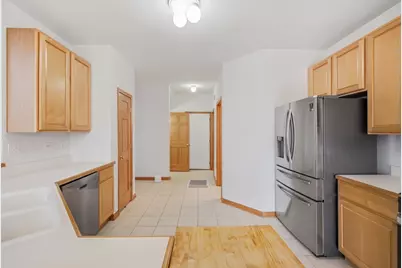 11610 Lake Shore Drive, Orland Park, IL 60467 - Photo 8