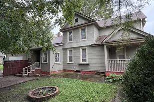 101 S Lincoln St, Elwood, IL 60421 - Photo 1