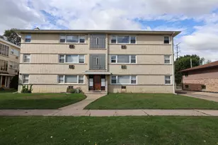 420 Beach Ave, La Grange Park, IL 60526 - Photo 1
