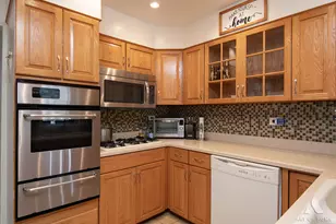 9149 S 89th Ave, Hickory Hills, IL 60457 - Photo 12
