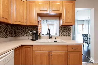 9149 S 89th Avenue, Hickory Hills, IL 60457 - Photo 14