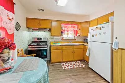 9109 New England Avenue, Morton Grove, IL 60053 - Photo 10