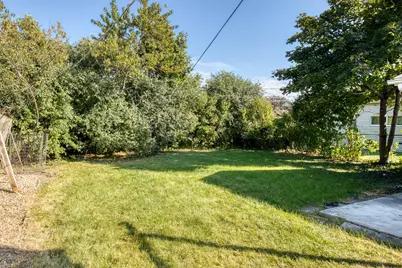 9109 New England Avenue, Morton Grove, IL 60053 - Photo 26